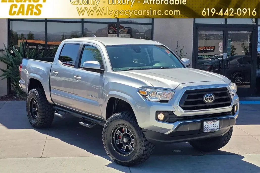 2020 Toyota Tacoma SR5 photo 1