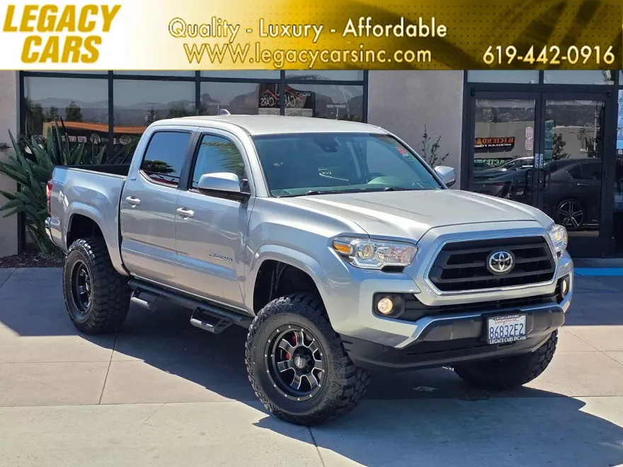 2020 Toyota Tacoma SR5 photo 1
