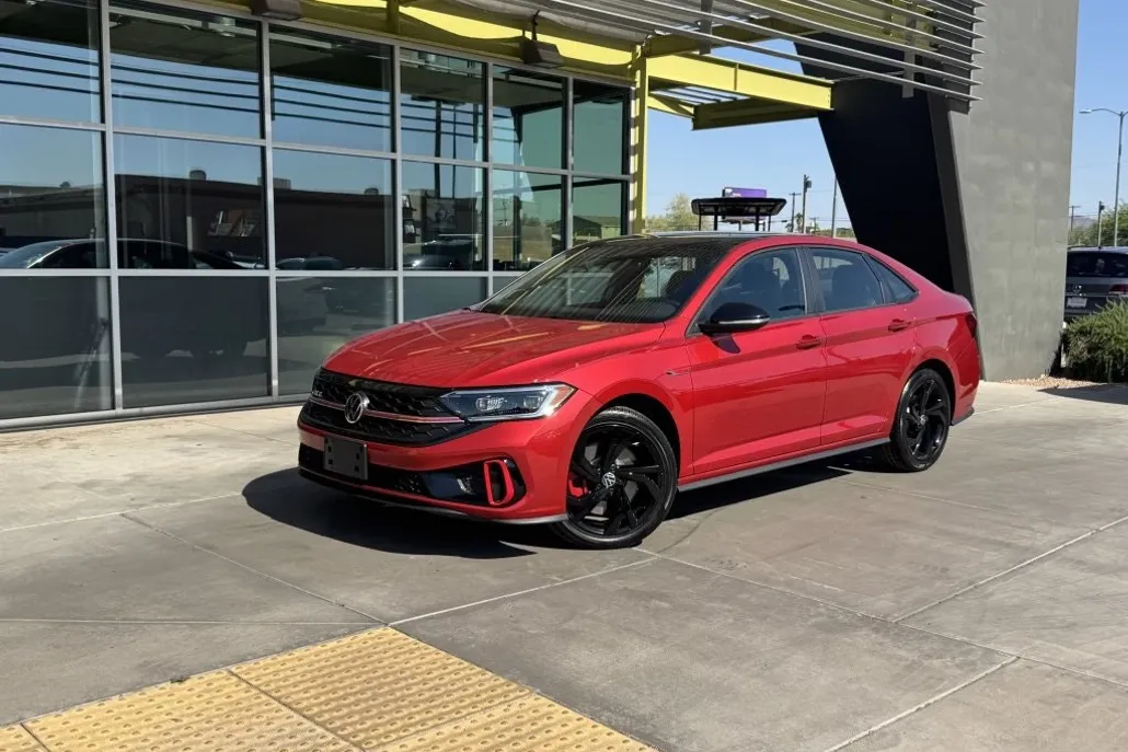 2023 Volkswagen Jetta GLI Autobahn photo 1