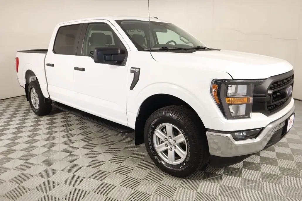 2023 Ford F-150 XL photo 1