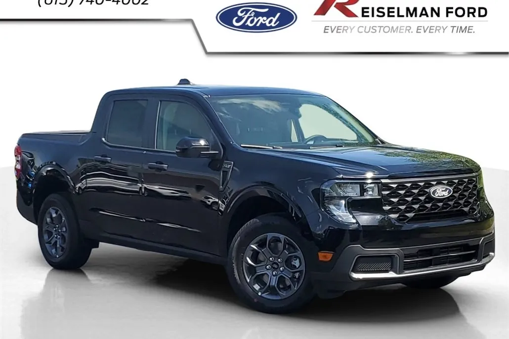 2025 Ford Maverick XLT photo 1