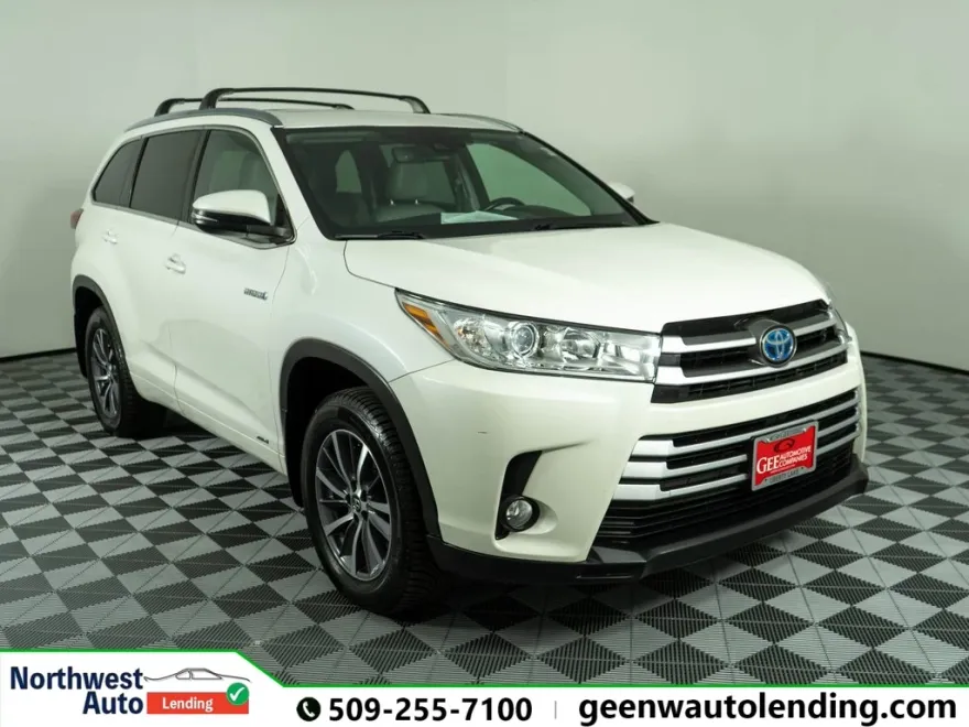 2017 Toyota Highlander Hybrid XLE photo 1