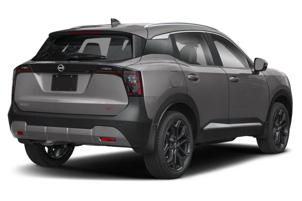 2026 Nissan Kicks SR photo 1