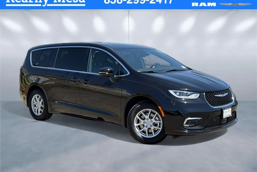 2025 Chrysler Pacifica photo 1