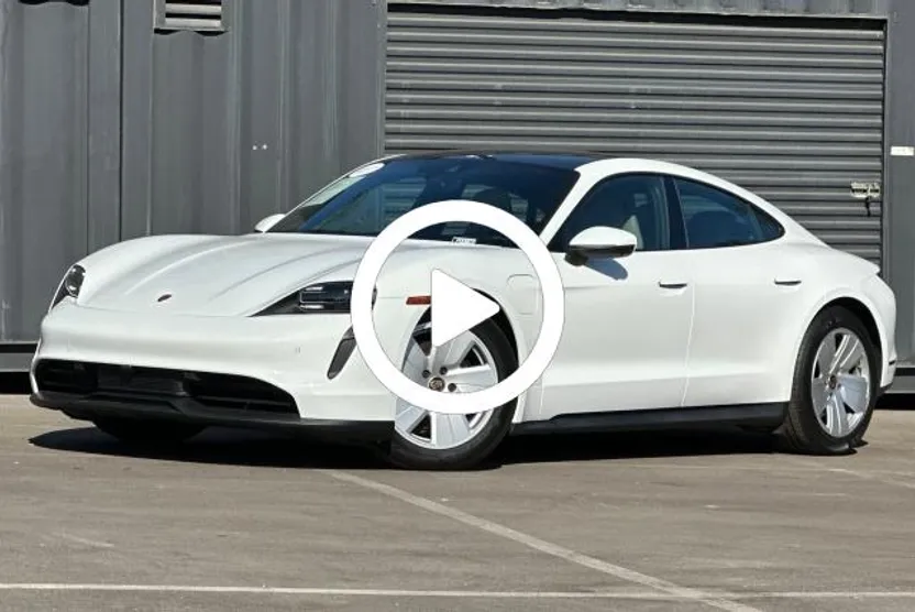 2022 Porsche Taycan 4S photo 1