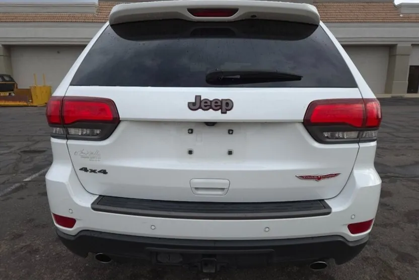 2017 Jeep Grand Cherokee Trailhawk photo 1