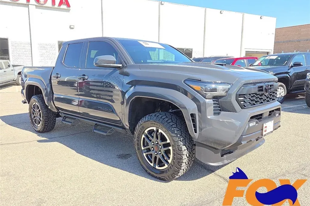 2025 Toyota Tacoma TRD Sport photo 1