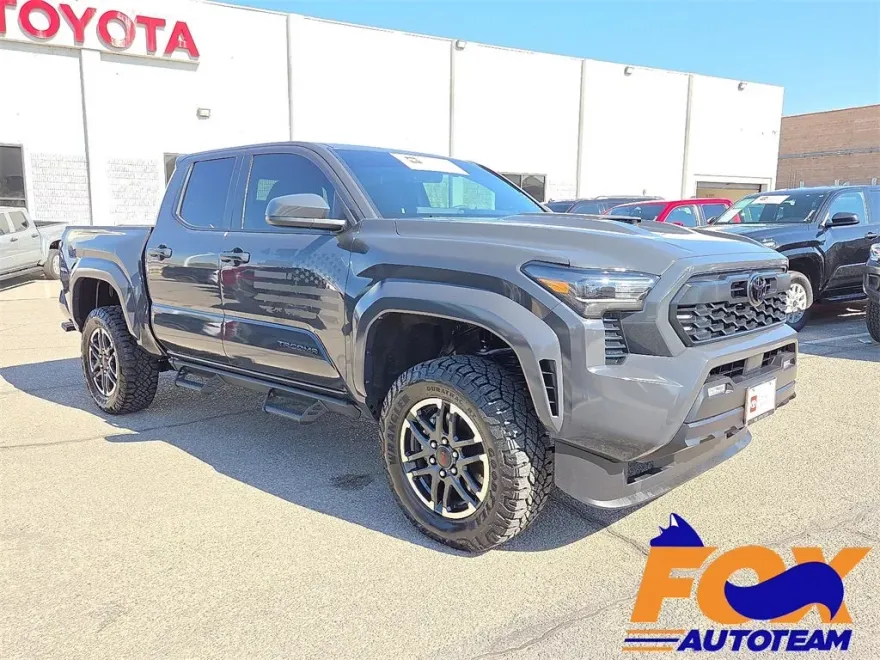 2025 Toyota Tacoma TRD Sport photo 1