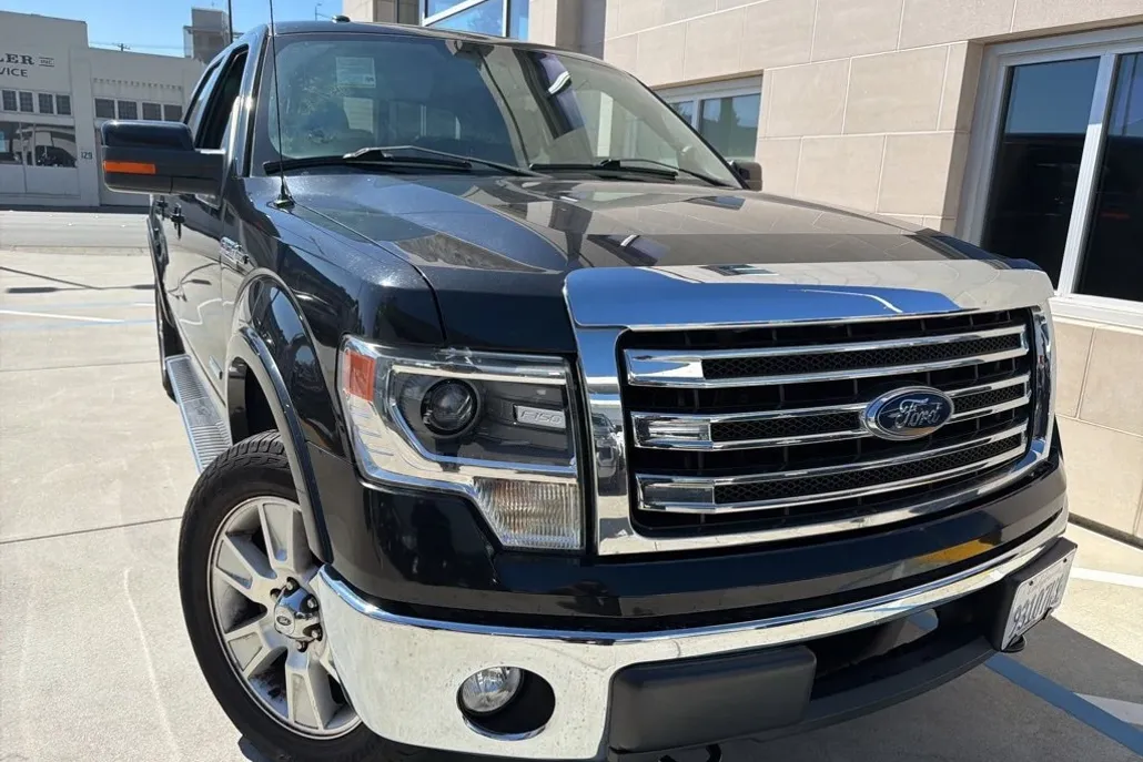 2013 Ford F-150 Lariat photo 1