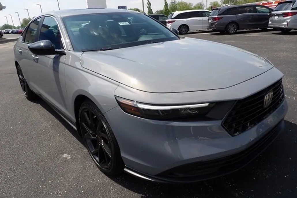 2025 Honda Accord Hybrid Sport photo 1