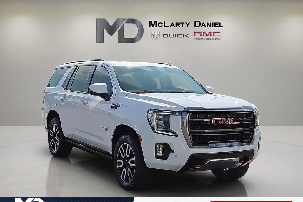 2021 Gmc Yukon AT4 photo 1