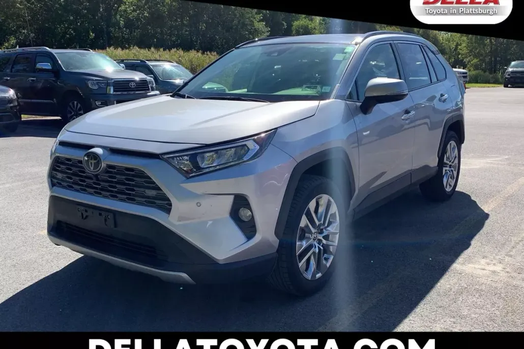 2020 Toyota RAV4 Limited photo 1