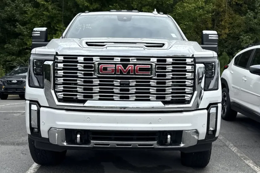 2024 Gmc Sierra HD Denali photo 1