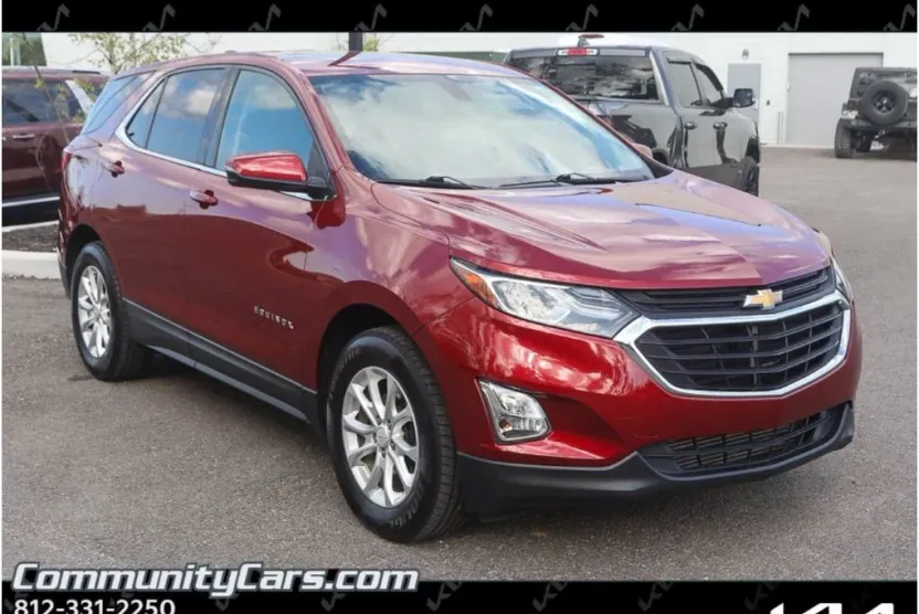 2018 Chevrolet Equinox LT photo 1