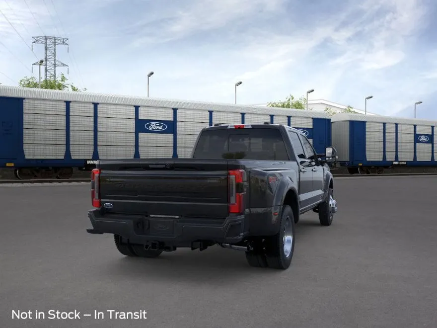 2026 Ford F-450 Platinum photo 1