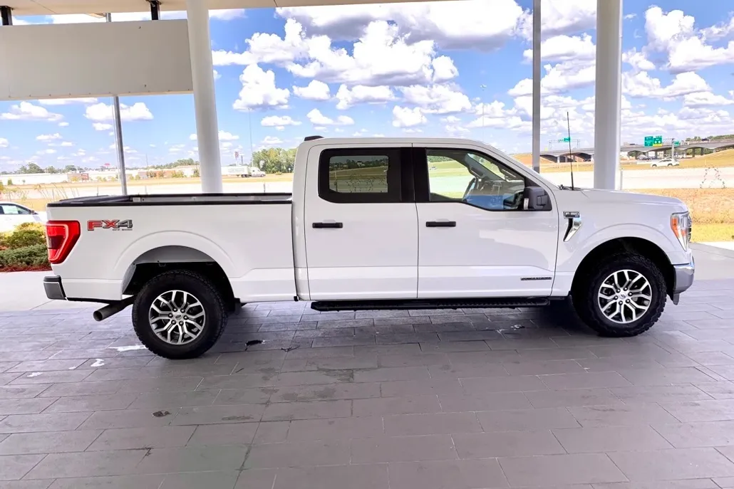 2021 Ford F-150 XLT photo 1