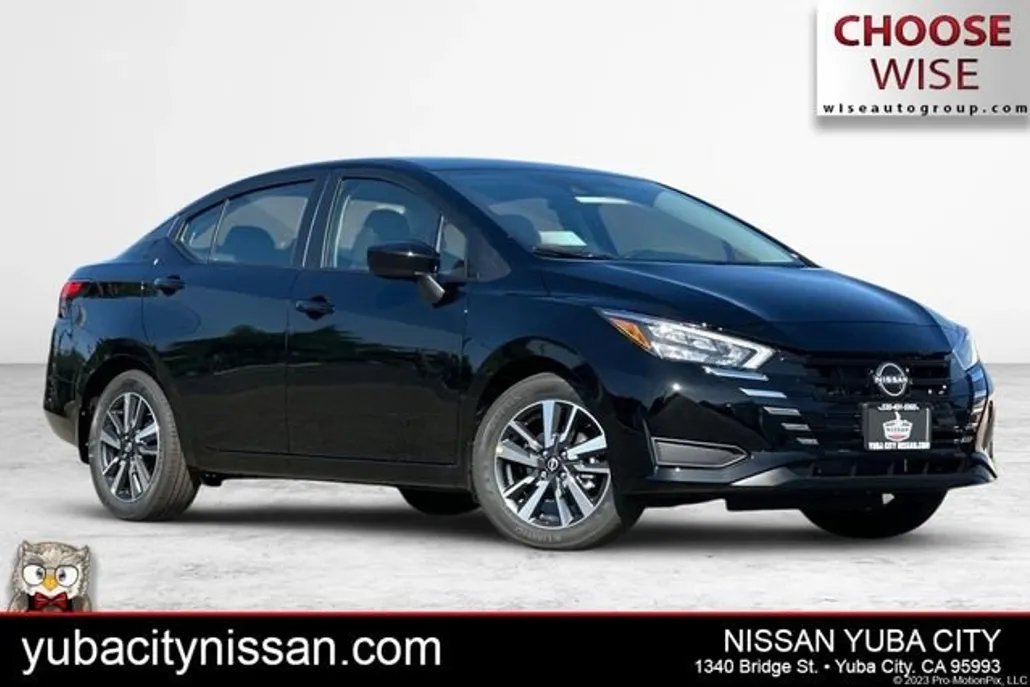 2025 Nissan Versa SV photo 1