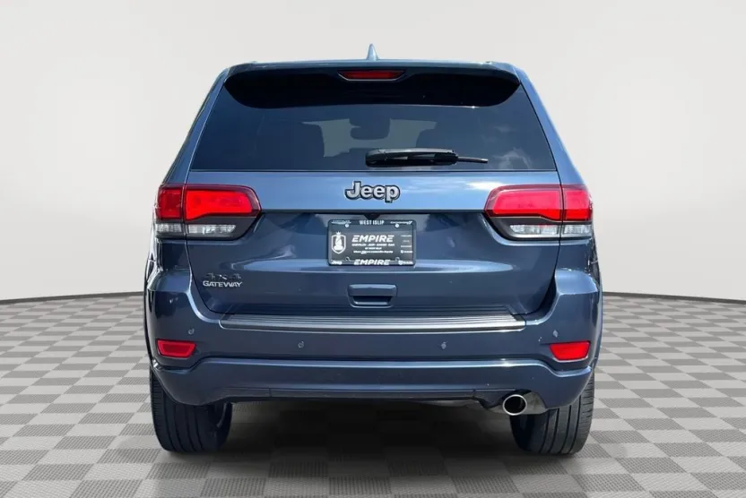 2021 Jeep Grand Cherokee Limited photo 1