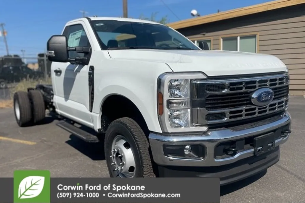 2025 Ford F-350 photo 1
