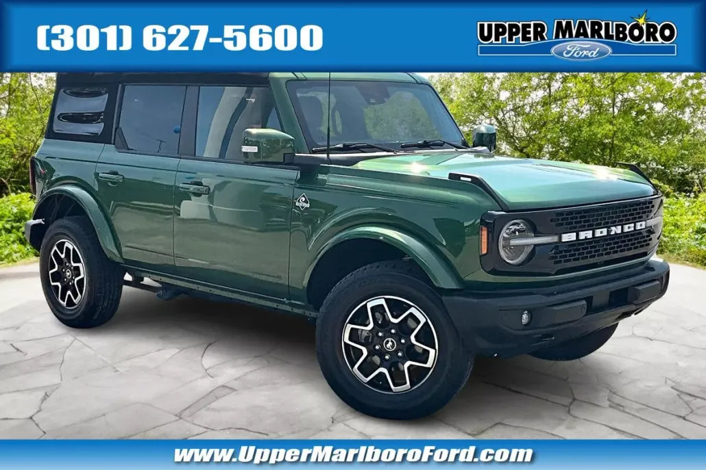 2023 Ford Bronco Outer Banks photo 1