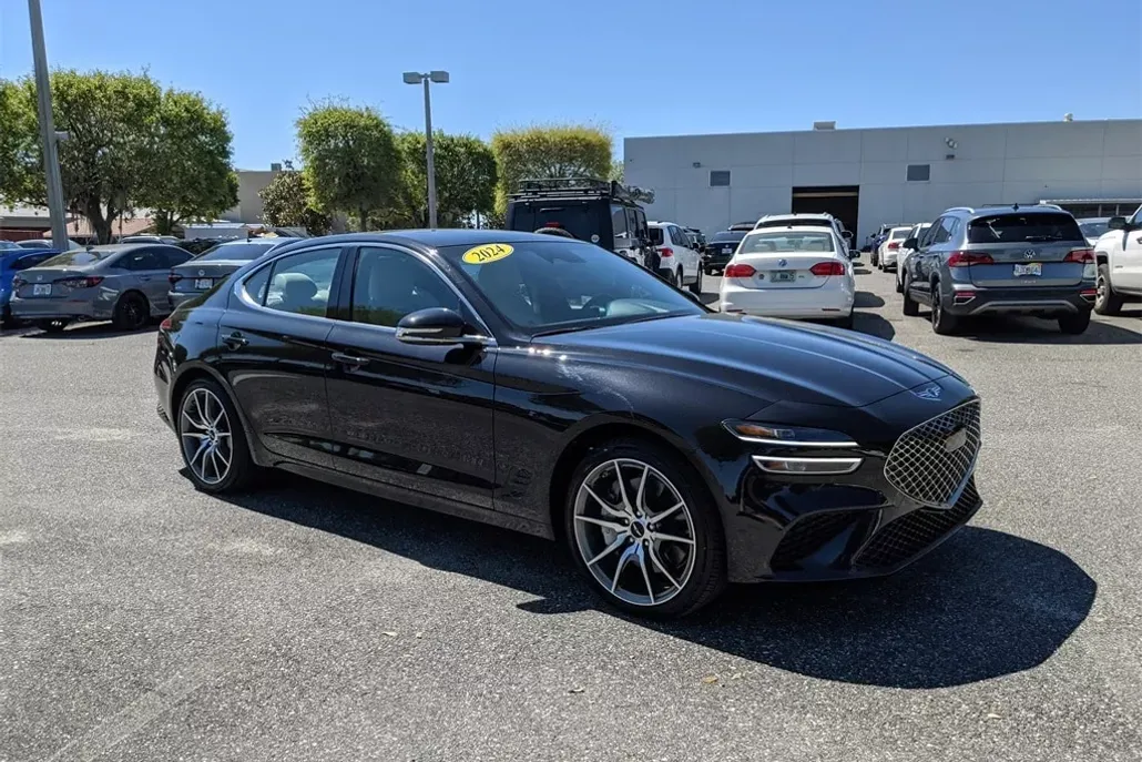 2024 Genesis G70 2.5T photo 1