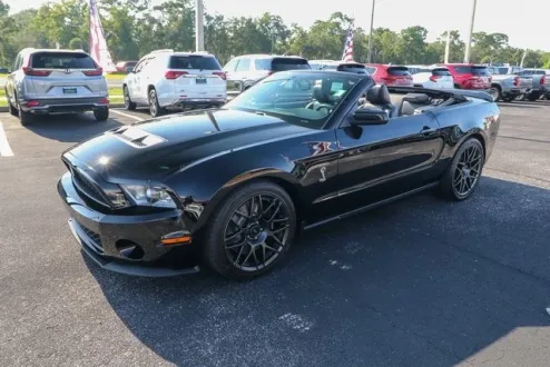 2011 Ford Mustang Shelby GT photo 1