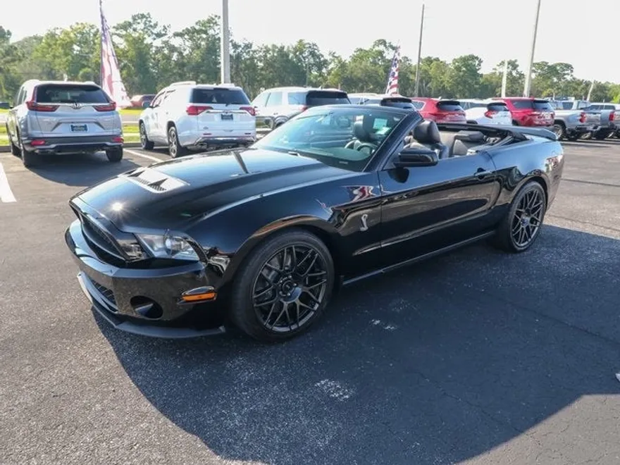 2011 Ford Mustang Shelby GT photo 1
