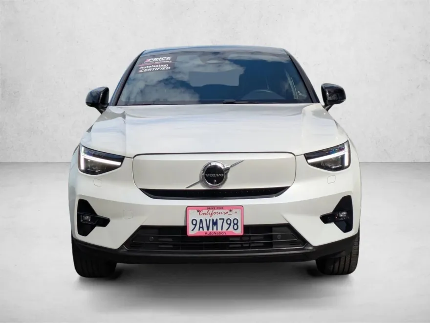 2022 Volvo C40 Recharge Ultimate photo 1