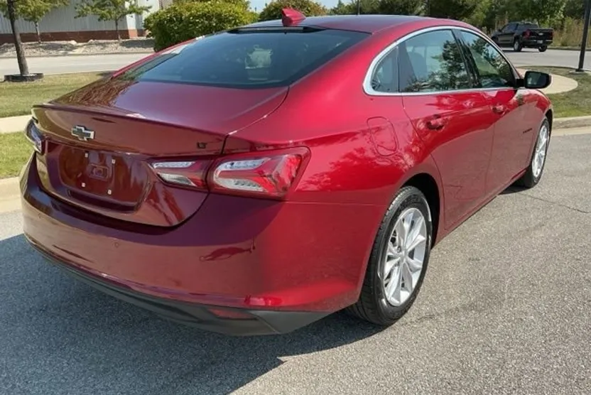 2020 Chevrolet Malibu 1LT photo 1