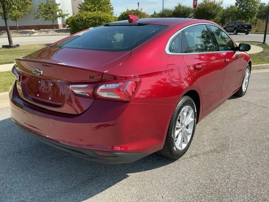 2020 Chevrolet Malibu 1LT photo 1
