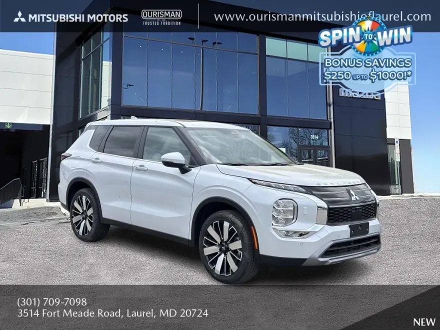2025 Mitsubishi Outlander SE photo 1