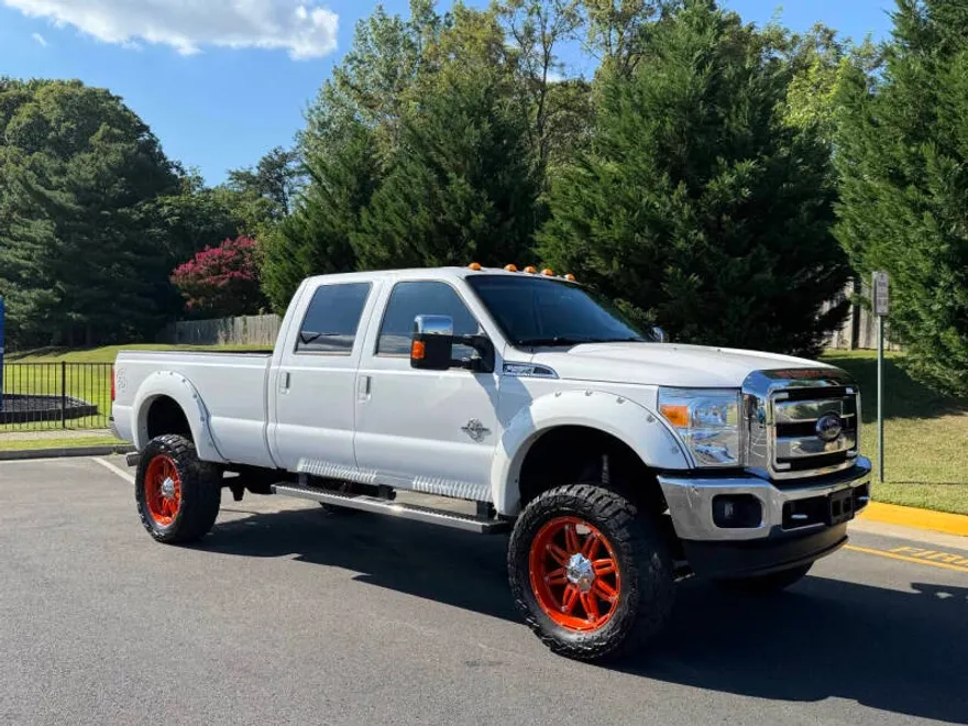 2014 Ford F-350 Lariat photo 1