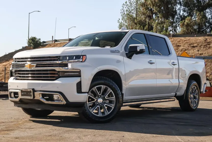 2022 Chevrolet Silverado 1500 High Country photo 1