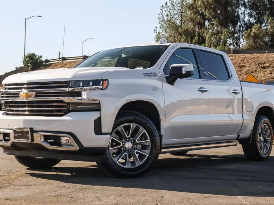 2022 Chevrolet Silverado 1500 High Country photo 1