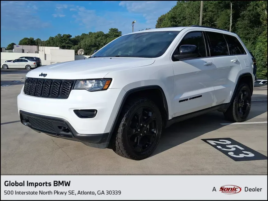 2019 Jeep Grand Cherokee Laredo photo 1