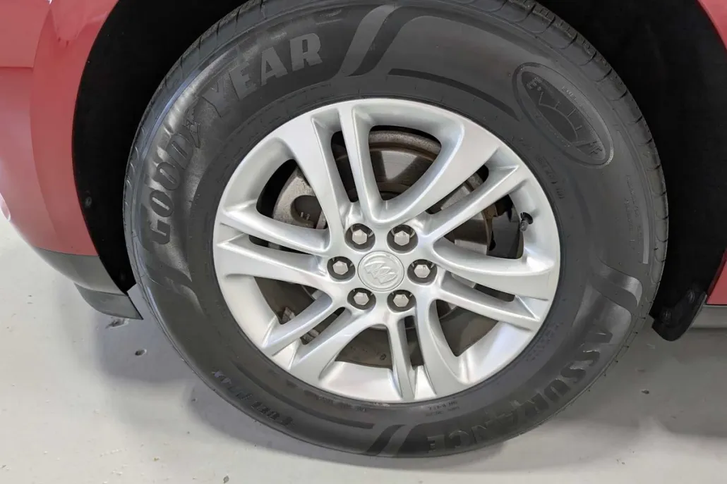 2020 Buick Enclave Essence photo 1