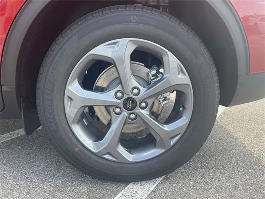 2025 Ford Escape Hybrid ST-Line photo 1