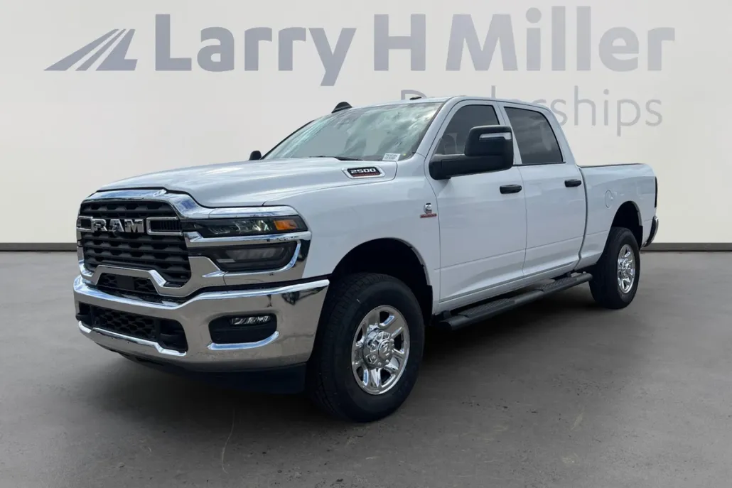 2025 Ram 2500 Tradesman photo 1
