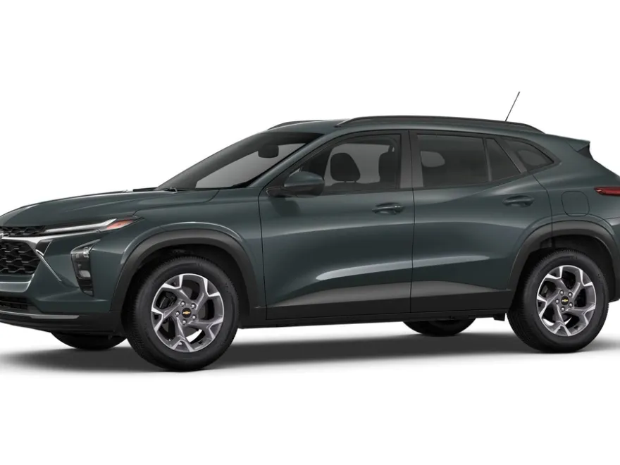 2025 Chevrolet Trax LT photo 4
