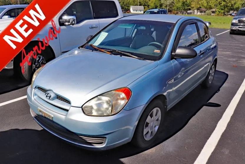 2007 Hyundai Accent GS photo 1