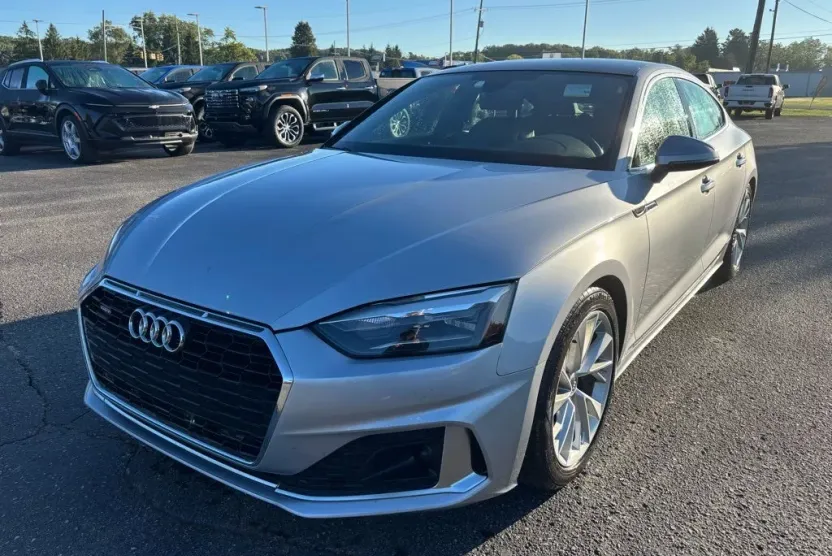 2020 Audi A5 Premium Quattro photo 1