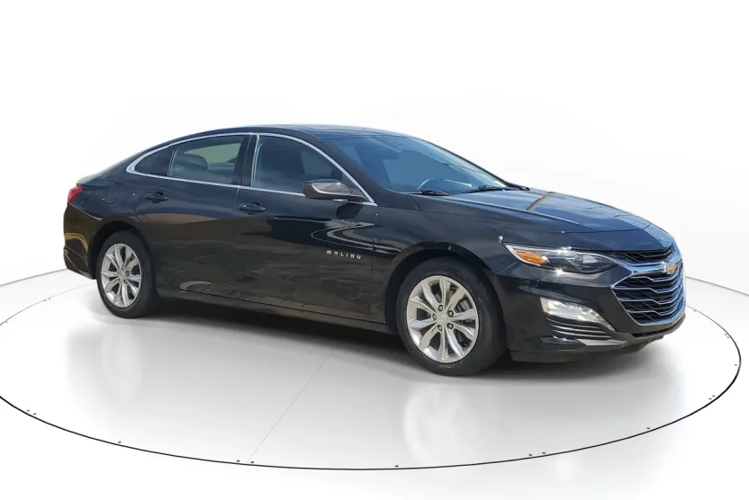 2024 Chevrolet Malibu 1LT photo 1