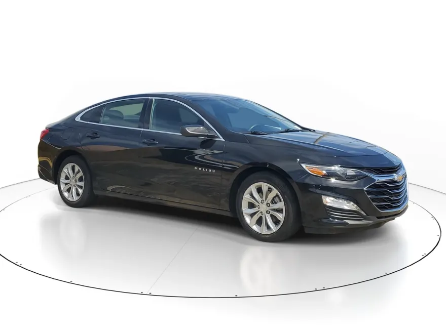 2024 Chevrolet Malibu 1LT photo 1