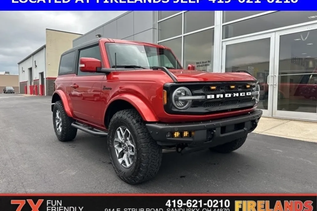 2022 Ford Bronco Outer Banks photo 1