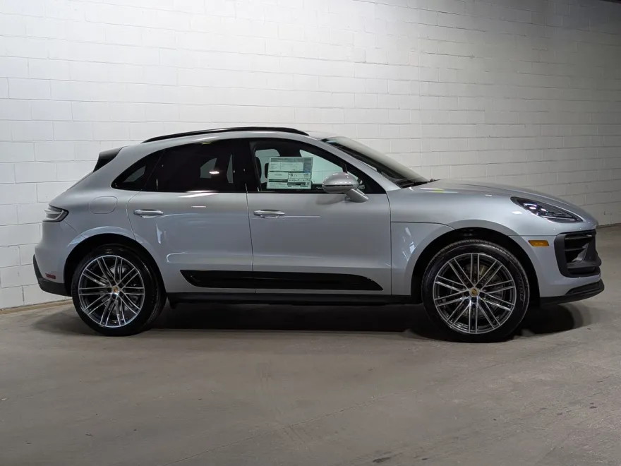 2026 Porsche Macan GTS photo 1