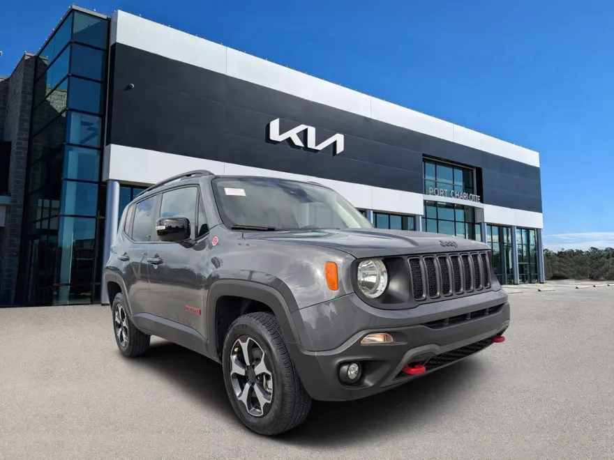 2022 Jeep Renegade Trailhawk photo 1