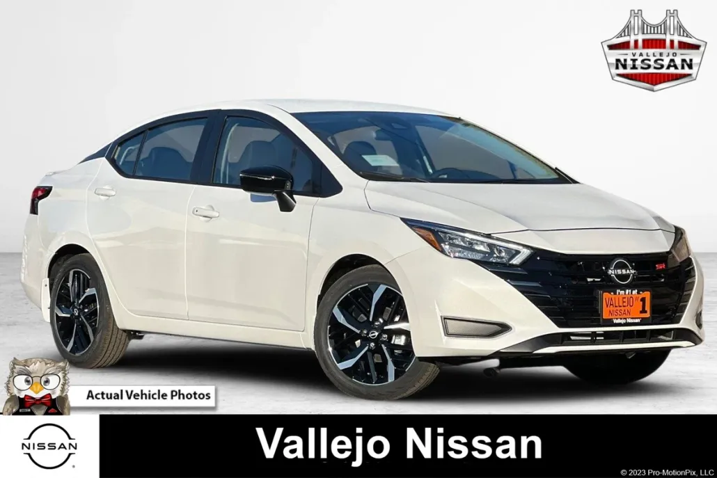 2025 Nissan Versa Sedan SR photo 1