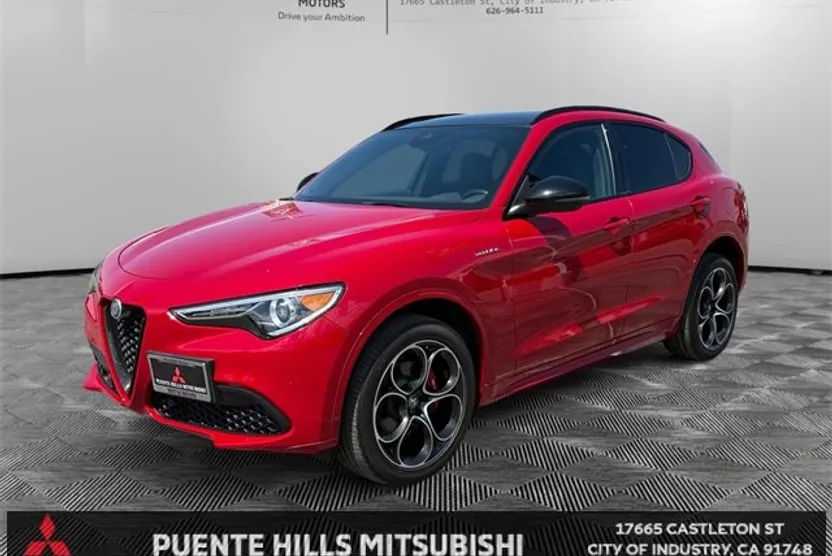 2022 Alfa Romeo Stelvio Ti Sport photo 1