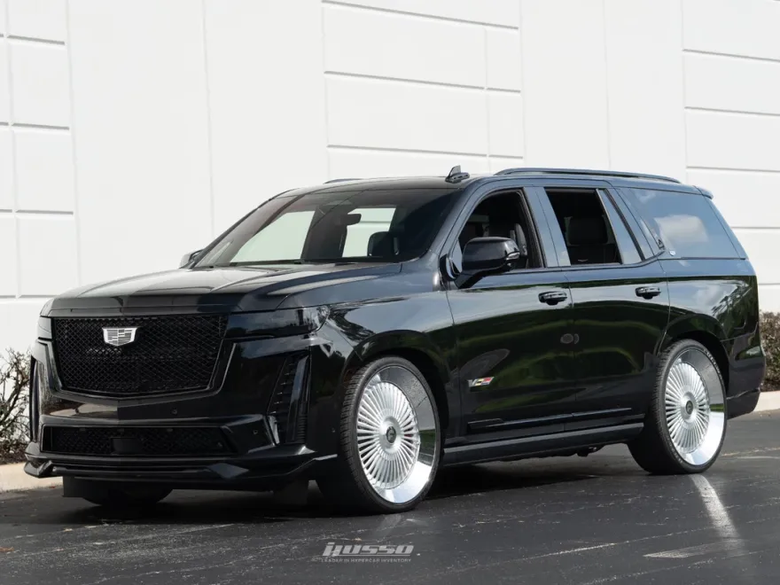 2023 Cadillac Escalade photo 1