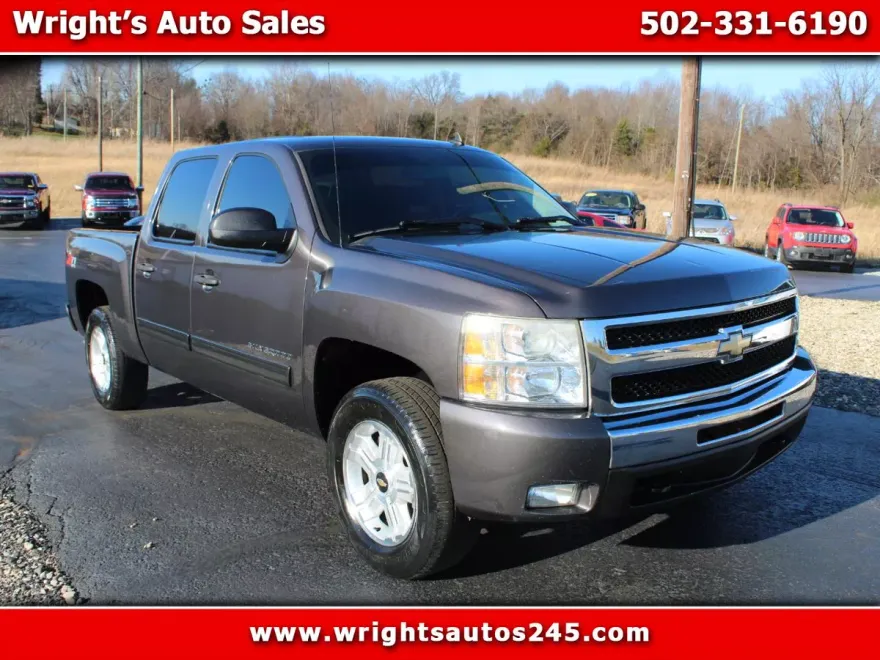 2010 Chevrolet Silverado 1500 LT photo 1